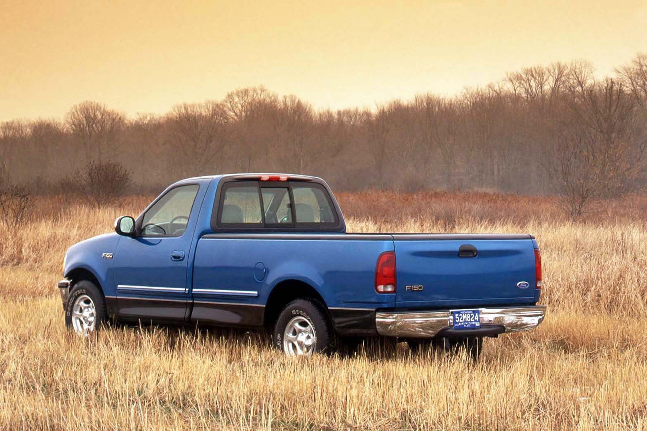 View Photos of the 1997 Ford F150 XLT
