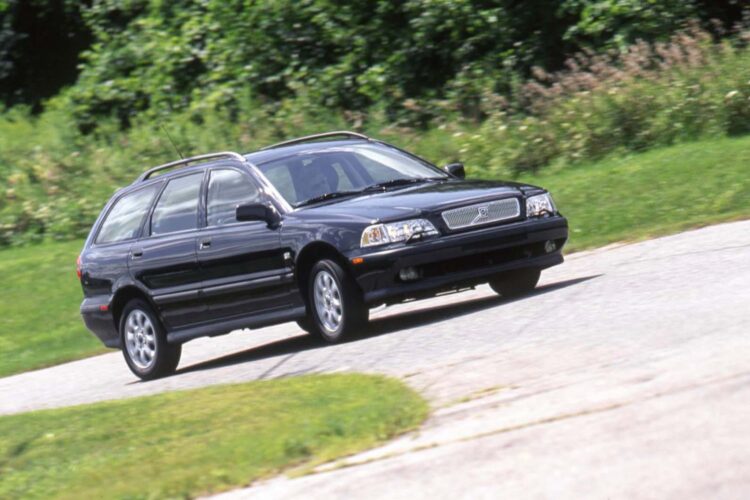Archive Road Test: 2000 Volvo V40 Wagon