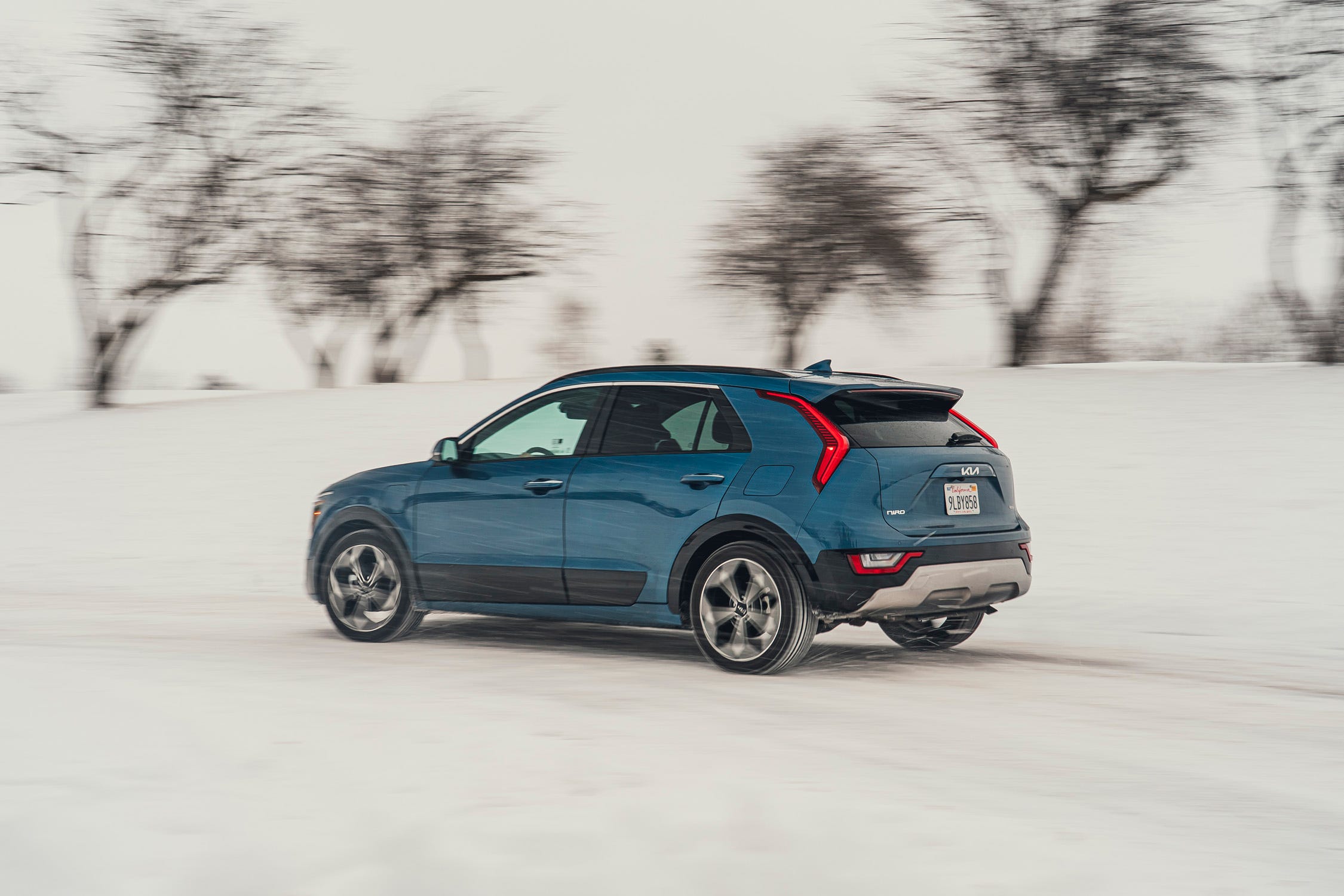 Kia Niro Ditches Its Plug-In Hybrid Powertrain for 2026