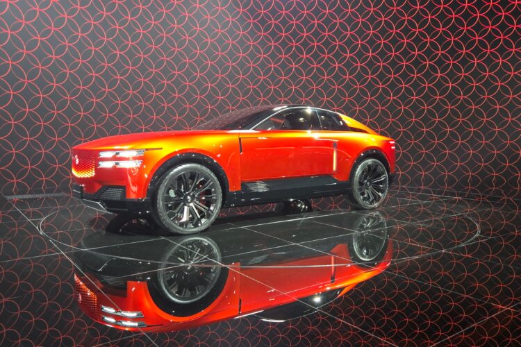 Toyota Could Put a Twin-Turbo V-12 Hybrid in the Century Coupe
