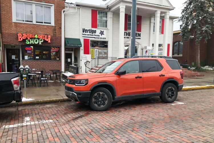 Our Honda Passport TrailSport is a High-Visibility Go-Getter