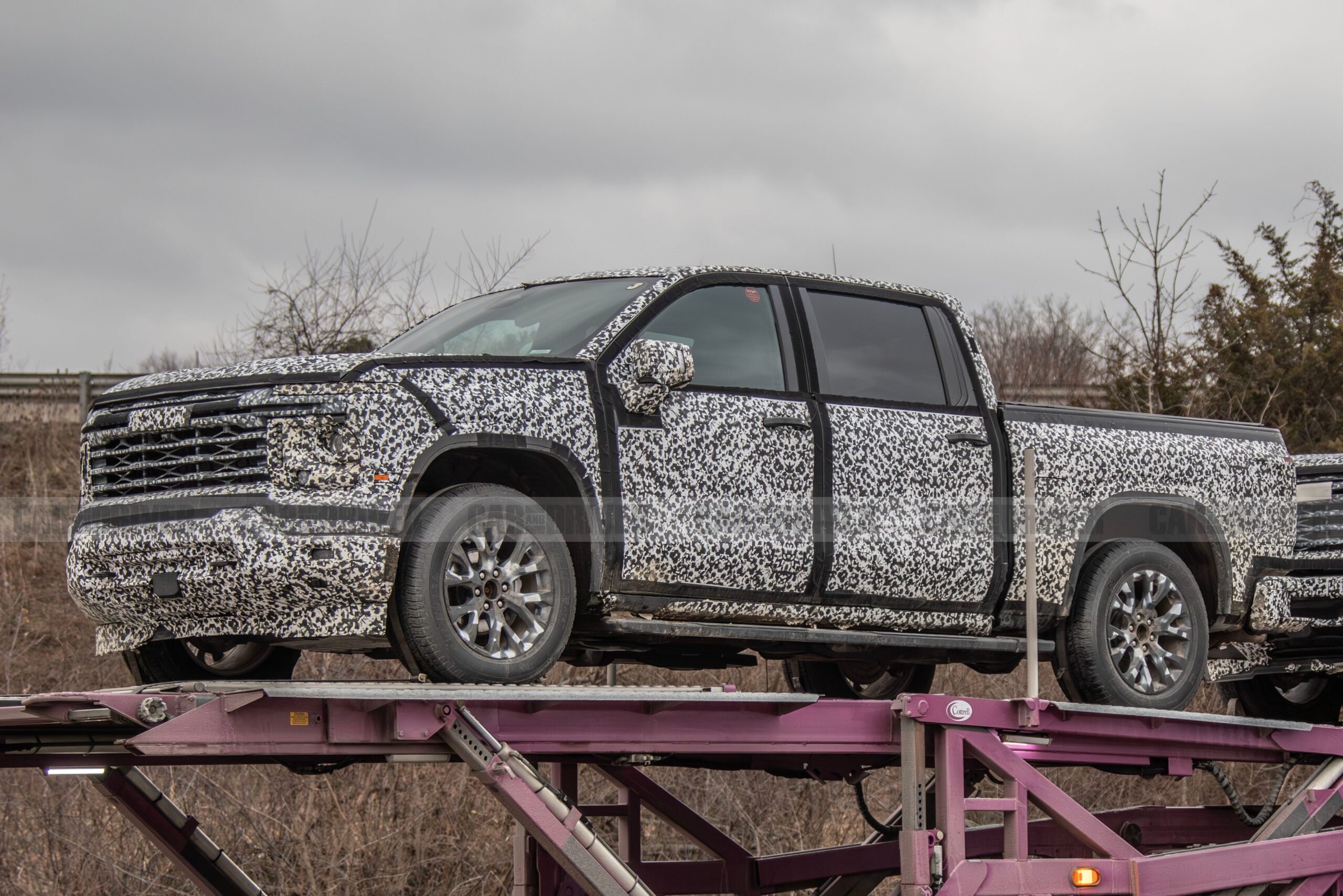 Next-Gen Chevy Silverado Spied Looking Like Leaked Patent Images