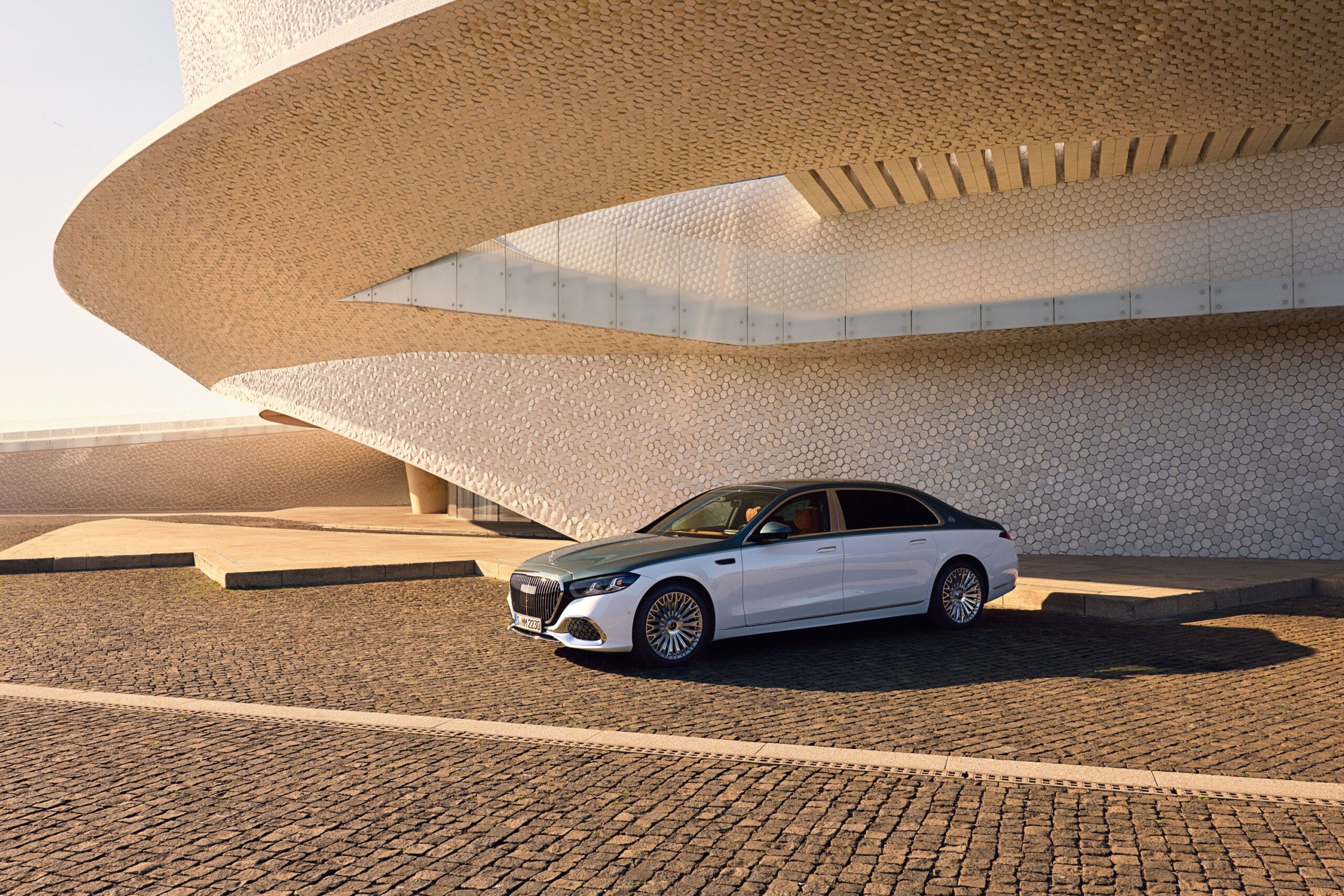 2027 Mercedes-Maybach S-Class Dials up the Glitz and Glamor