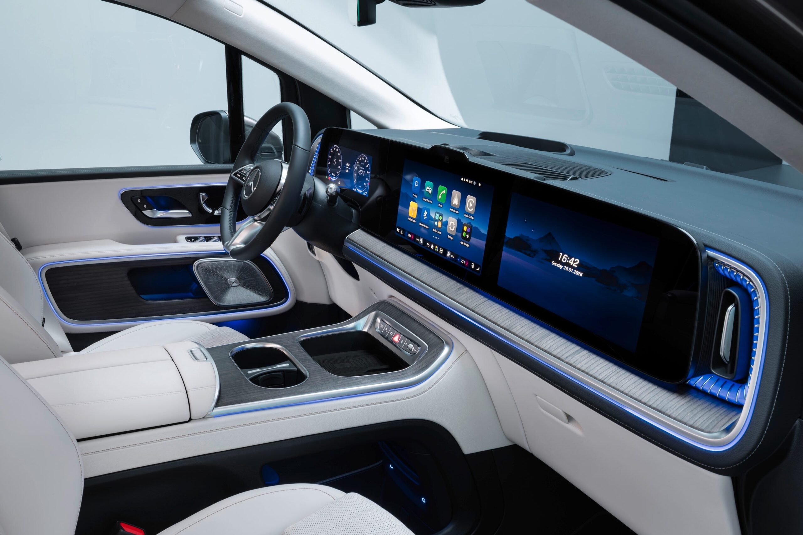 See the 2028 Mercedes-Benz VLE-Class’s Interior from Every Angle