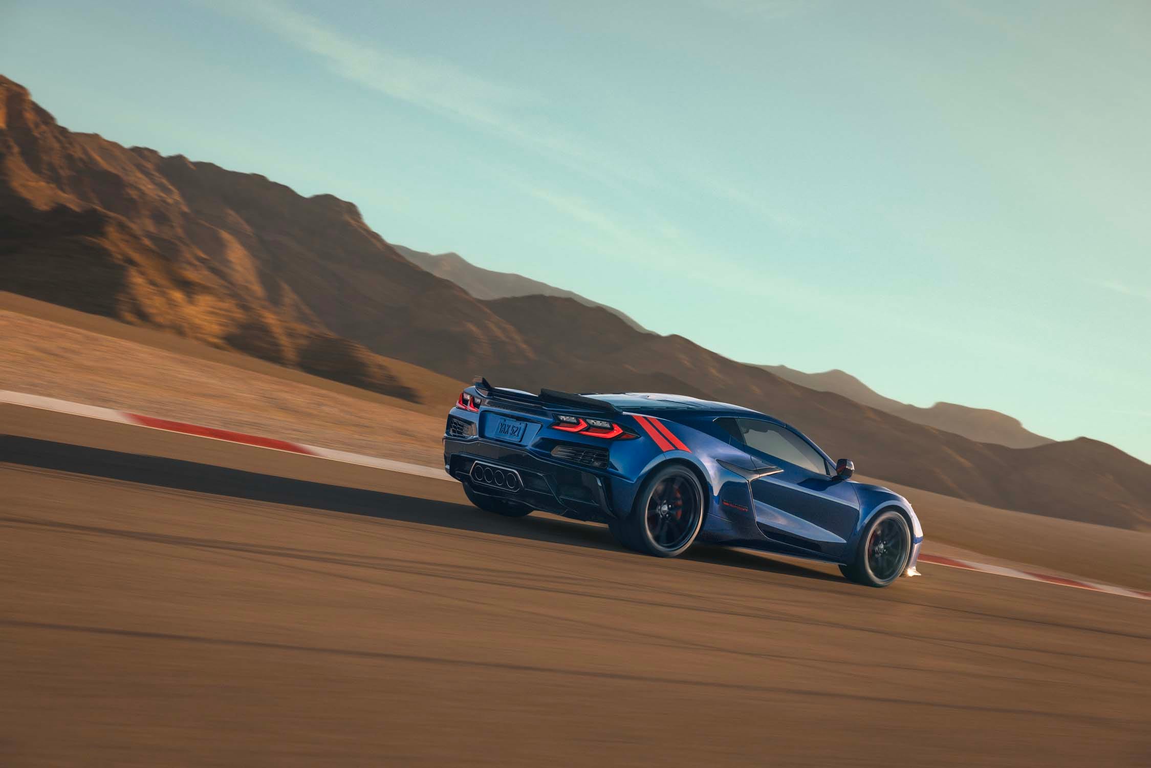 2027 Chevy Corvette Grand Sport Returns with a New 6.7-Liter V-8