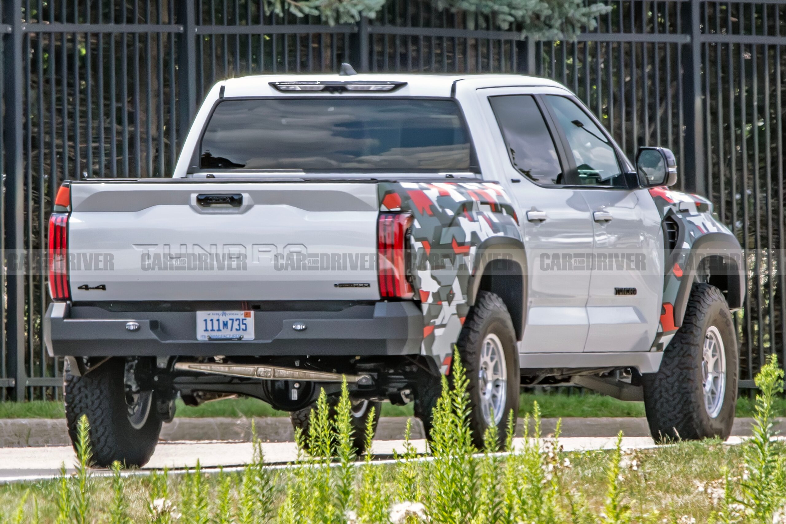 Toyota Tundra TRD Hammer Spied with Raptor-Like Off-Road Gear