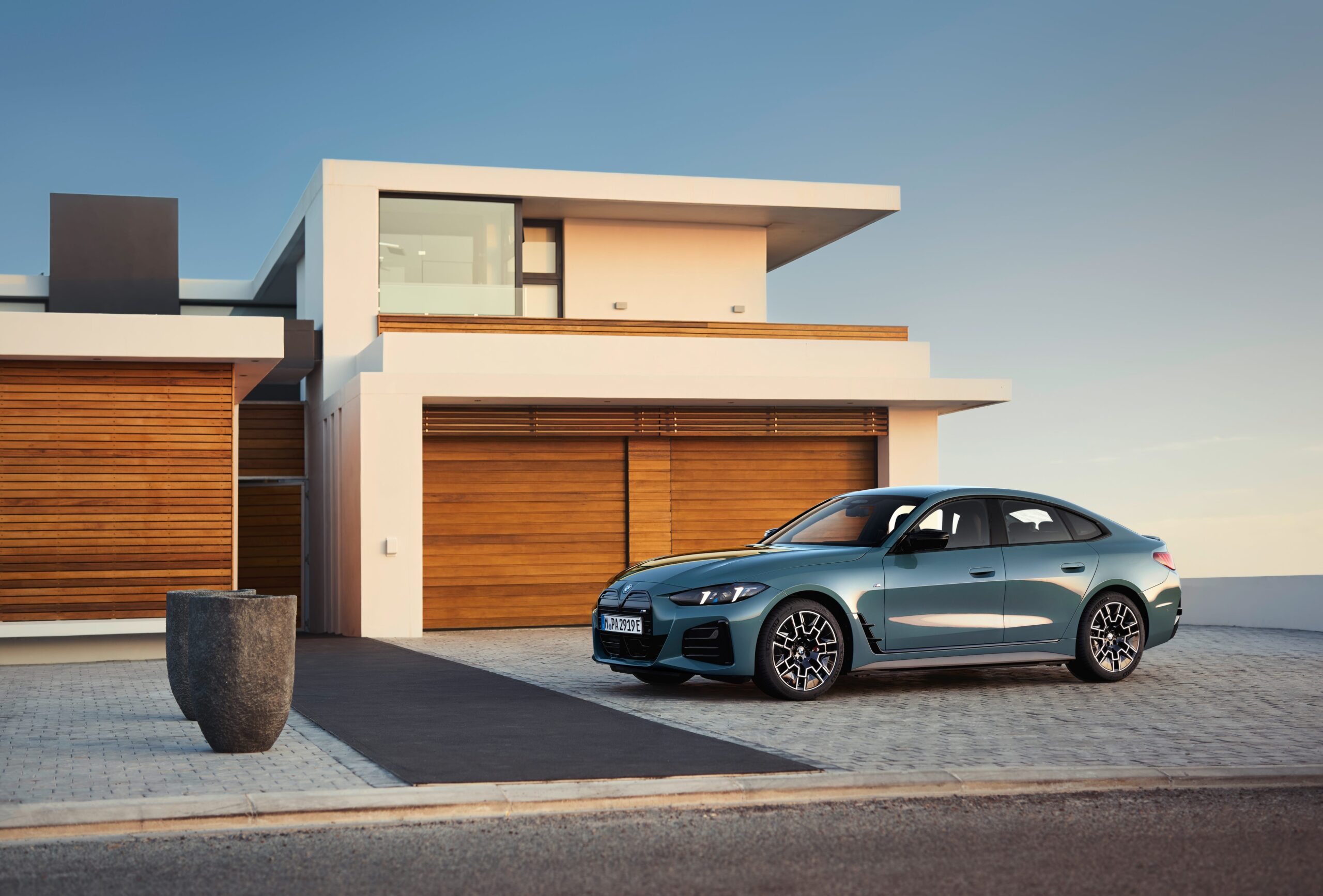 BMW’s Newest EV Sedan Effectively Kills the Existing i4 After 2026