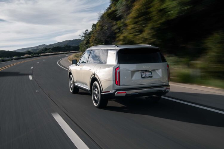 View Exterior Photos of the 2027 Kia Telluride Hybrid