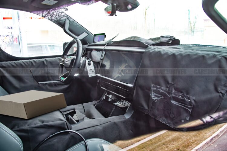 2027 GMC Sierra 1500 Spy Photos Reveal the Next-Gen Truck’s Interior