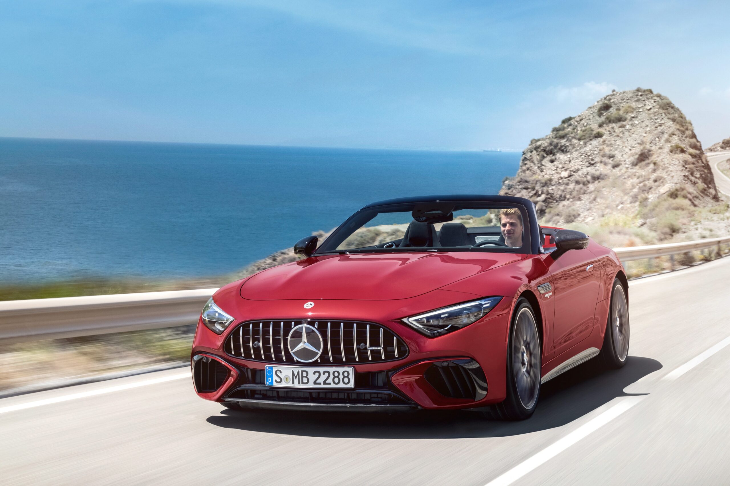 Mercedes SL Refresh Will Be a True Grand Tourer with a Softer Persona