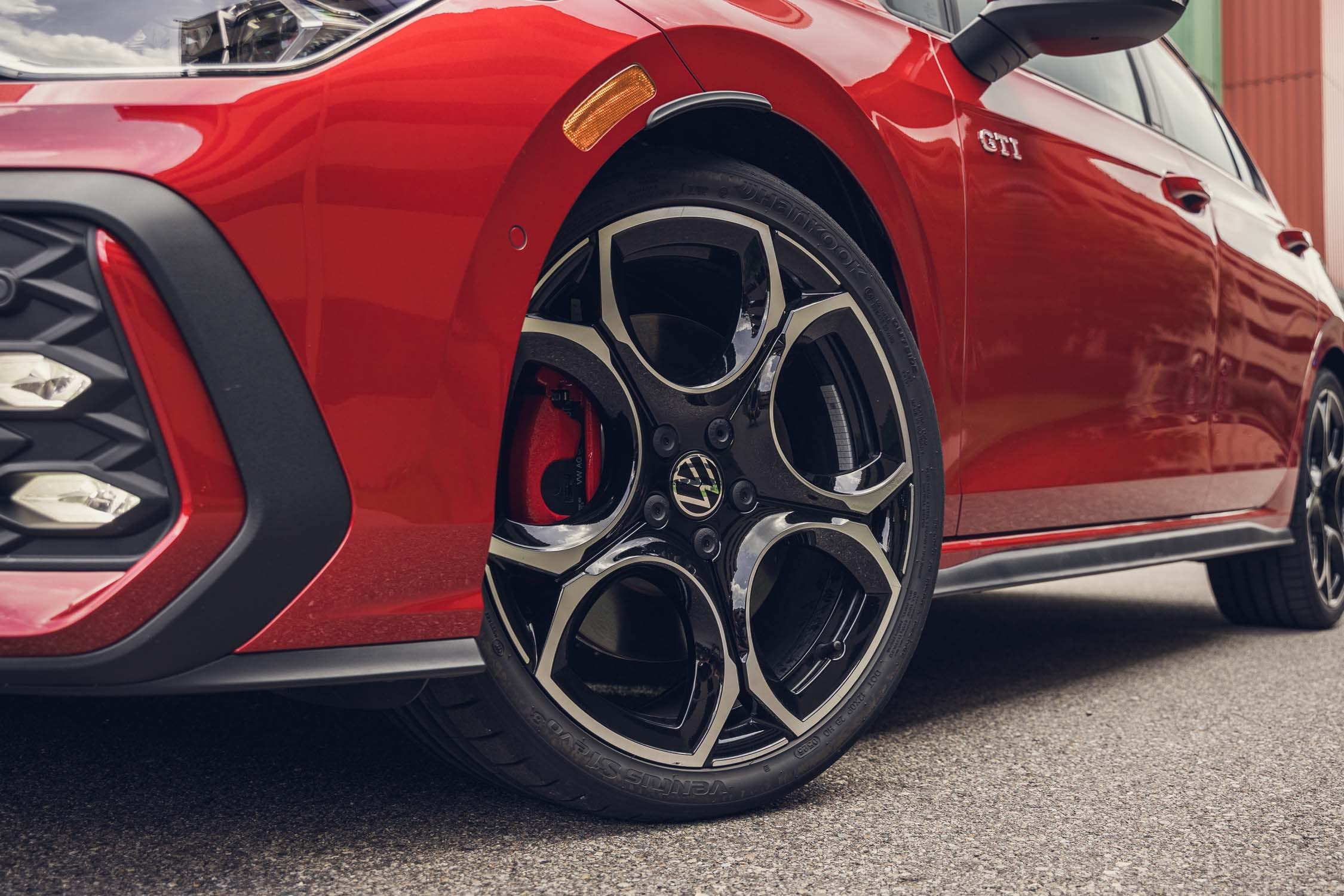 Volkswagen CEO Divulges New Details on Mk 9 Golf Styling, Powertrains
