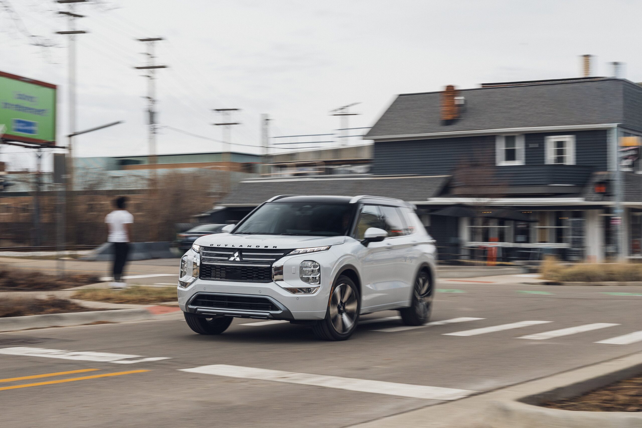 2026 Mitsubishi Outlander SEL Test: Rogue-Like