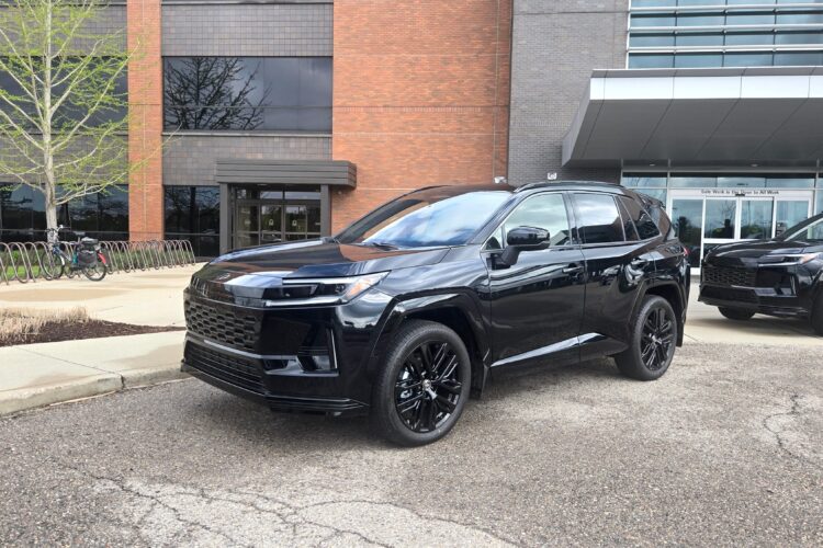 2026 Toyota RAV4’s New Infotainment System Is a Big Improvement