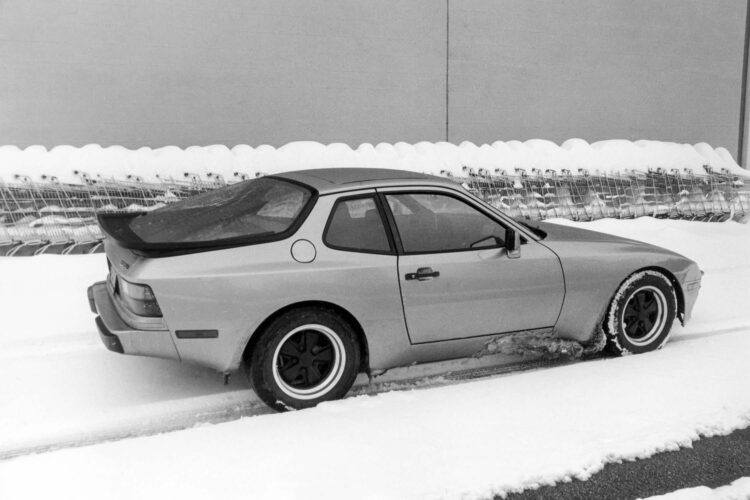 View Photos of the 1983 Porsche 944