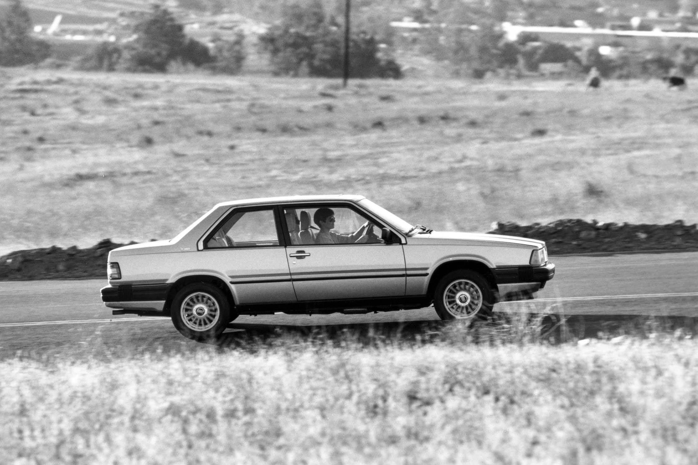 View Photos of the 1987 Volvo 780