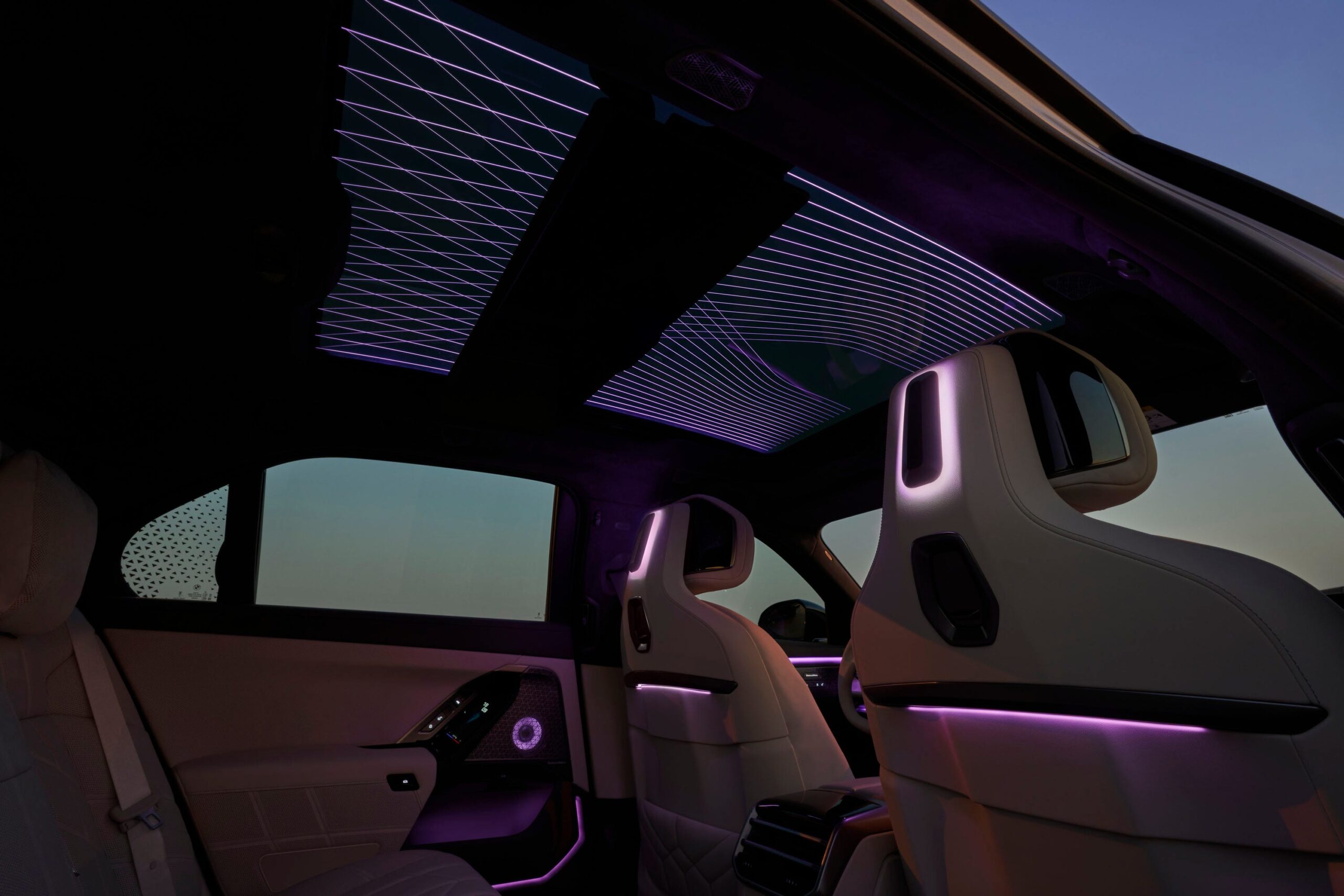 View Interior Photos of the 2027 BMW 7-Series