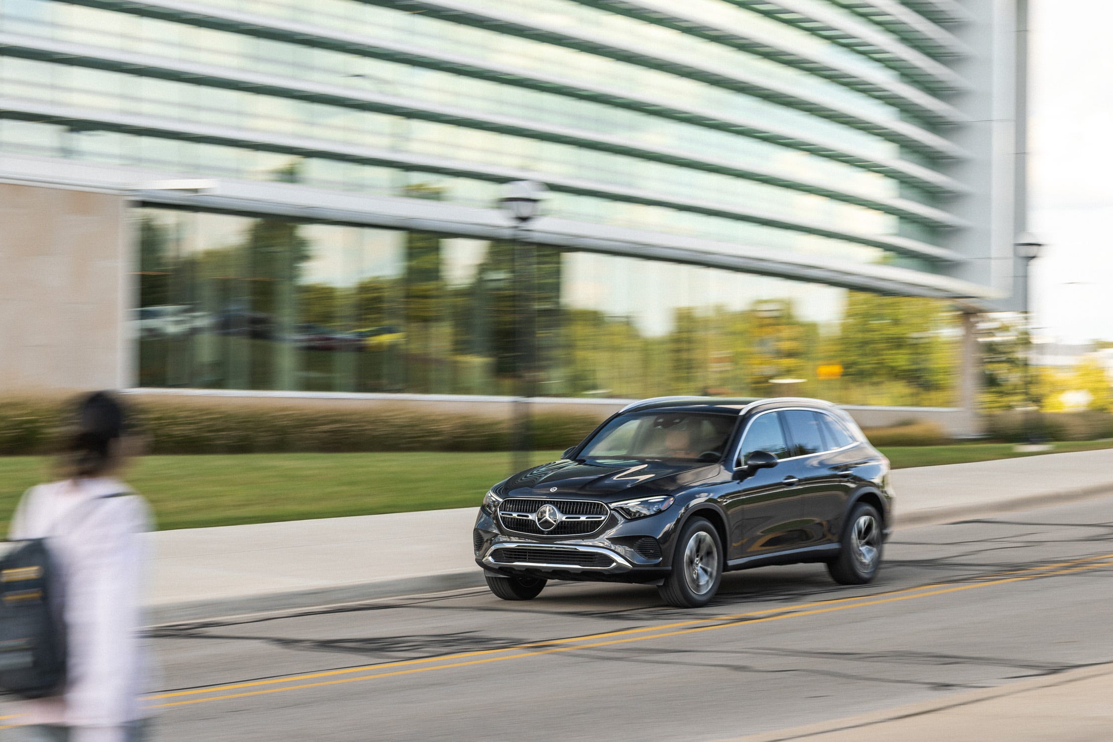 2027 Mercedes-Benz GLC350e Hybrid