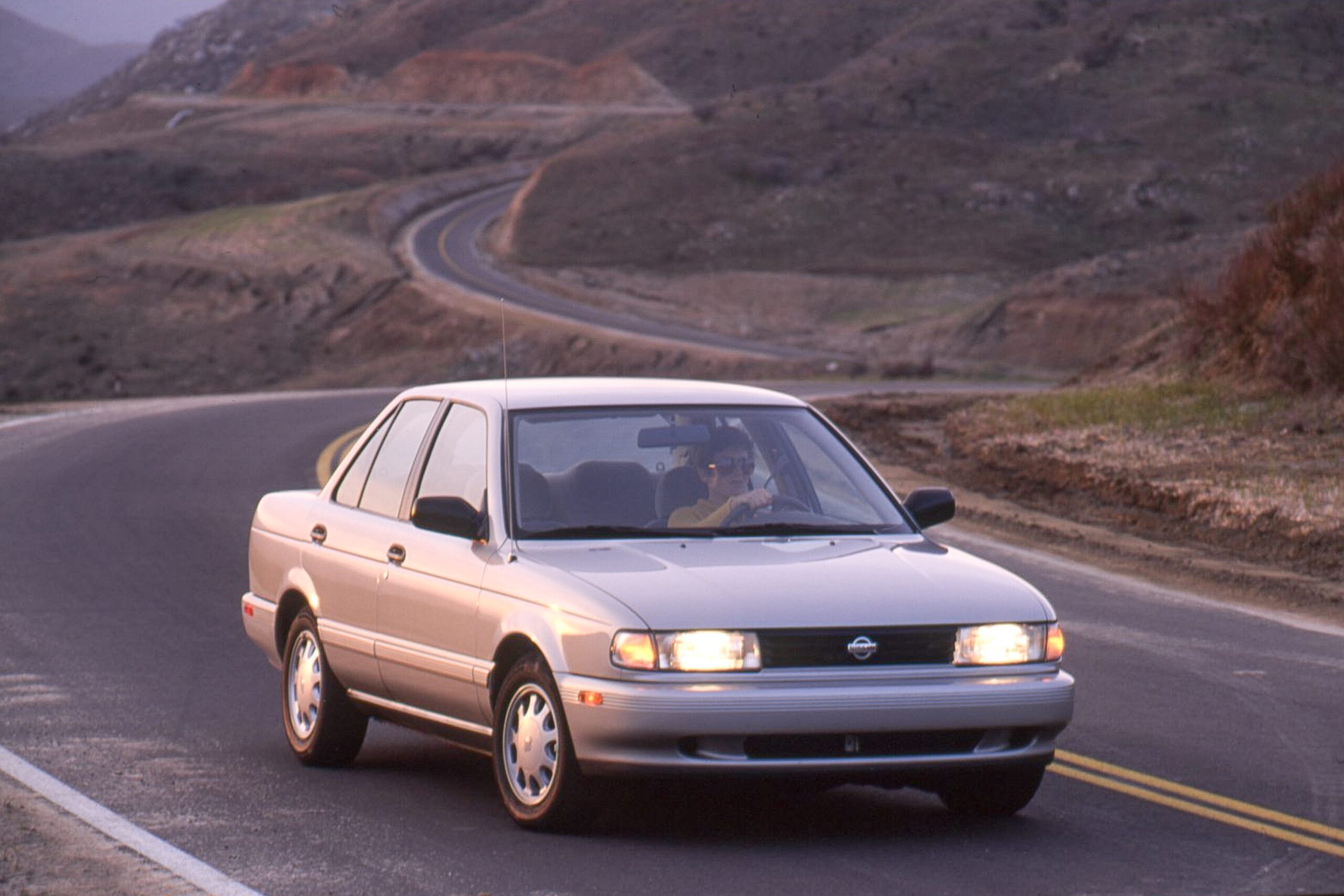 1993 Nissan Sentra GXE Test: Nice by Design