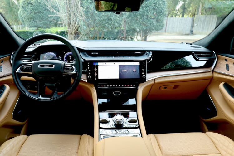 View Interior Photos of the 2026 Jeep Grand Cherokee L
