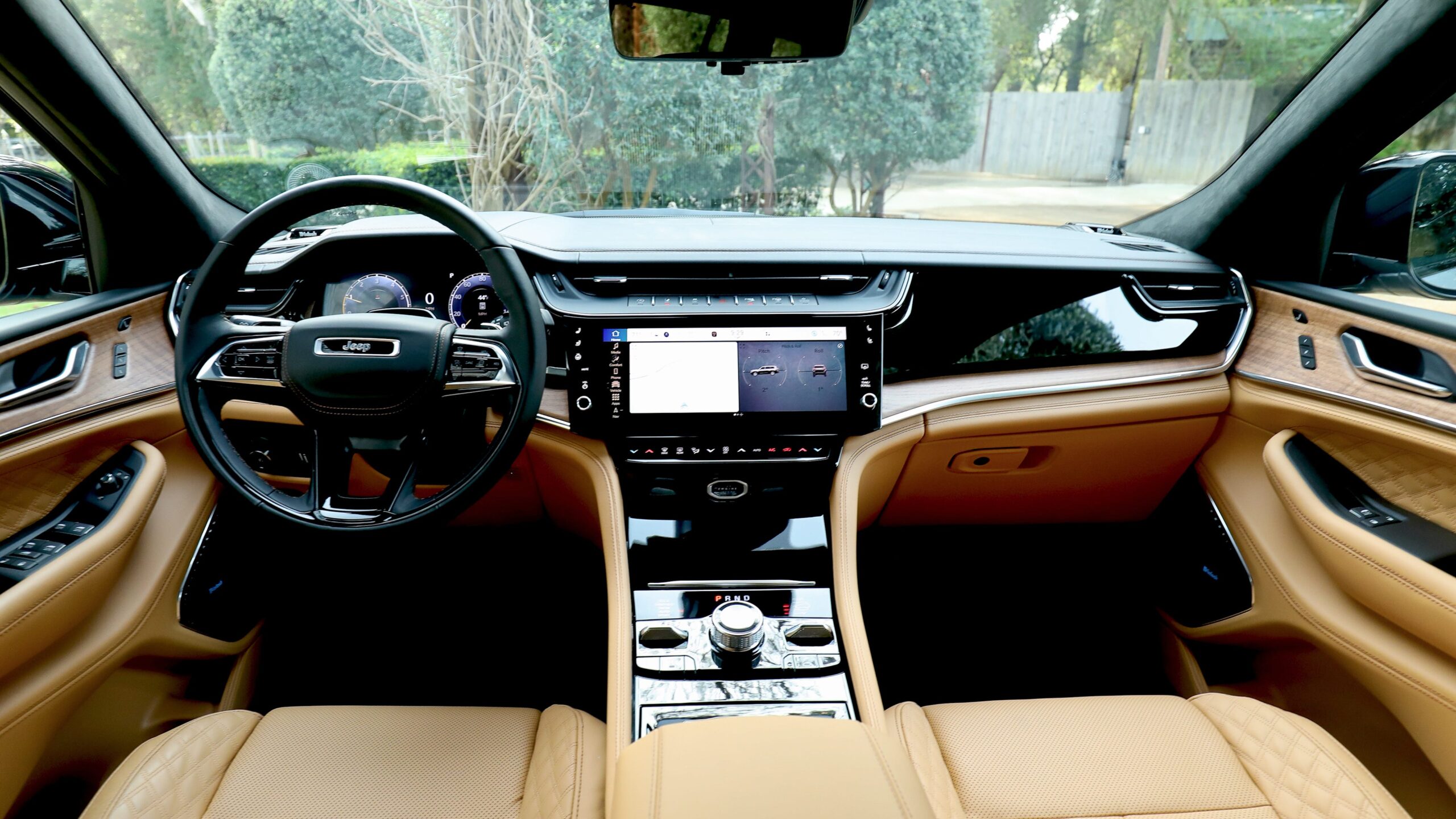 View Interior Photos of the 2026 Jeep Grand Cherokee L