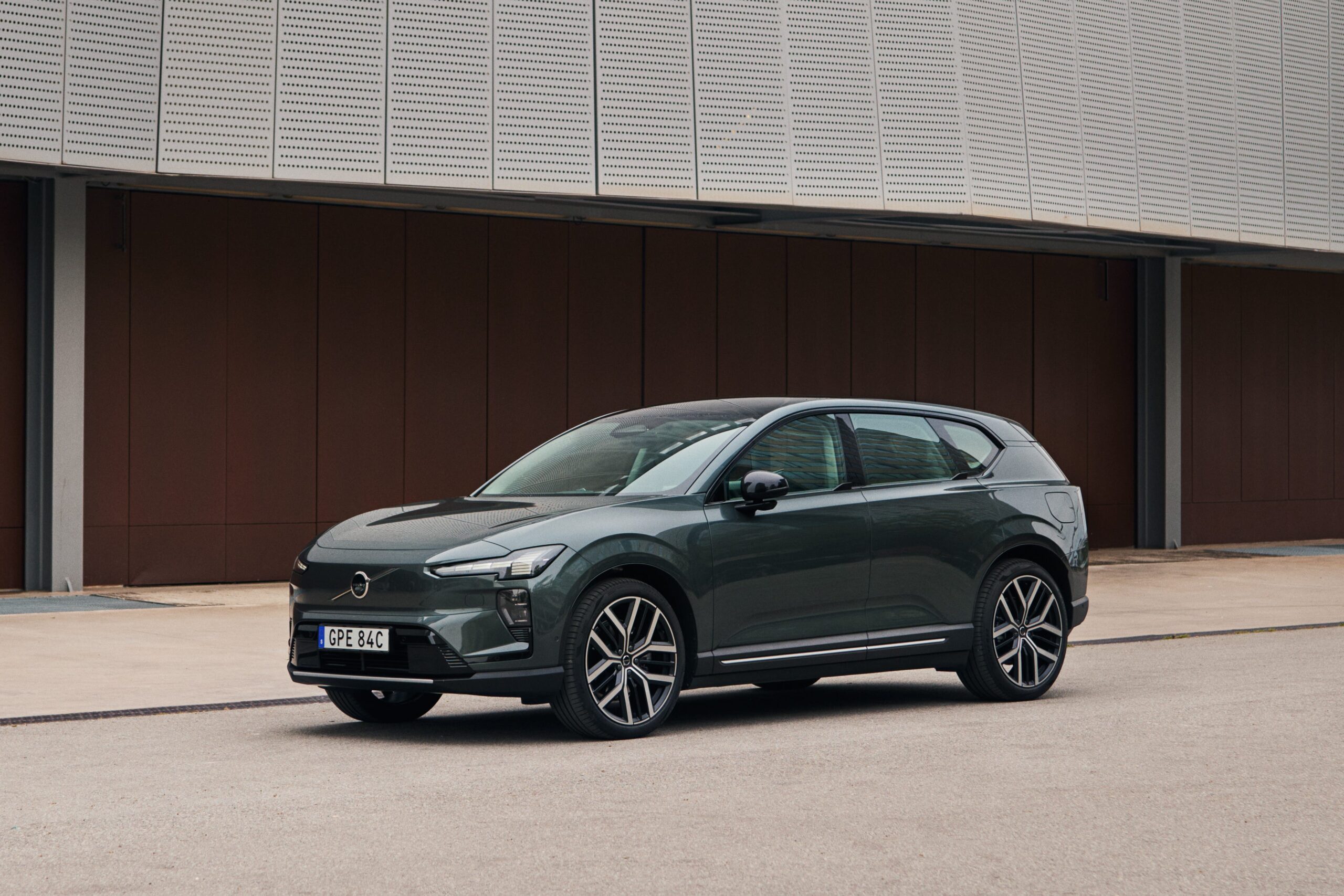 2027 Volvo EX60