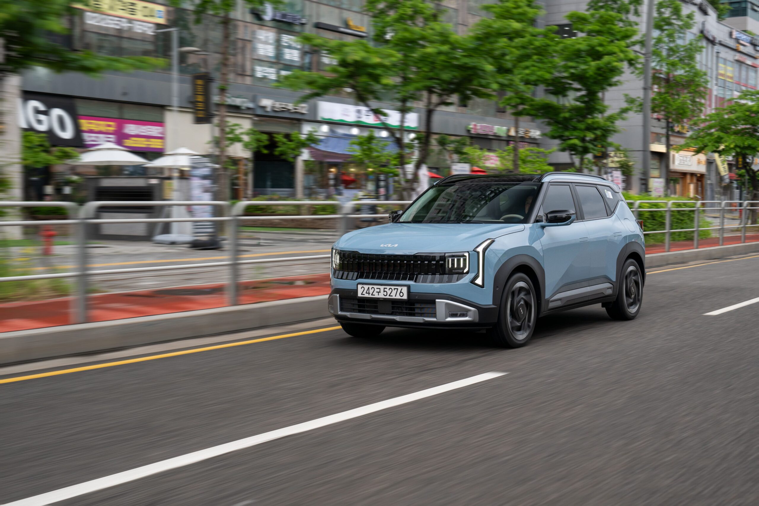 View Exterior Photos of the 2027 Kia Seltos