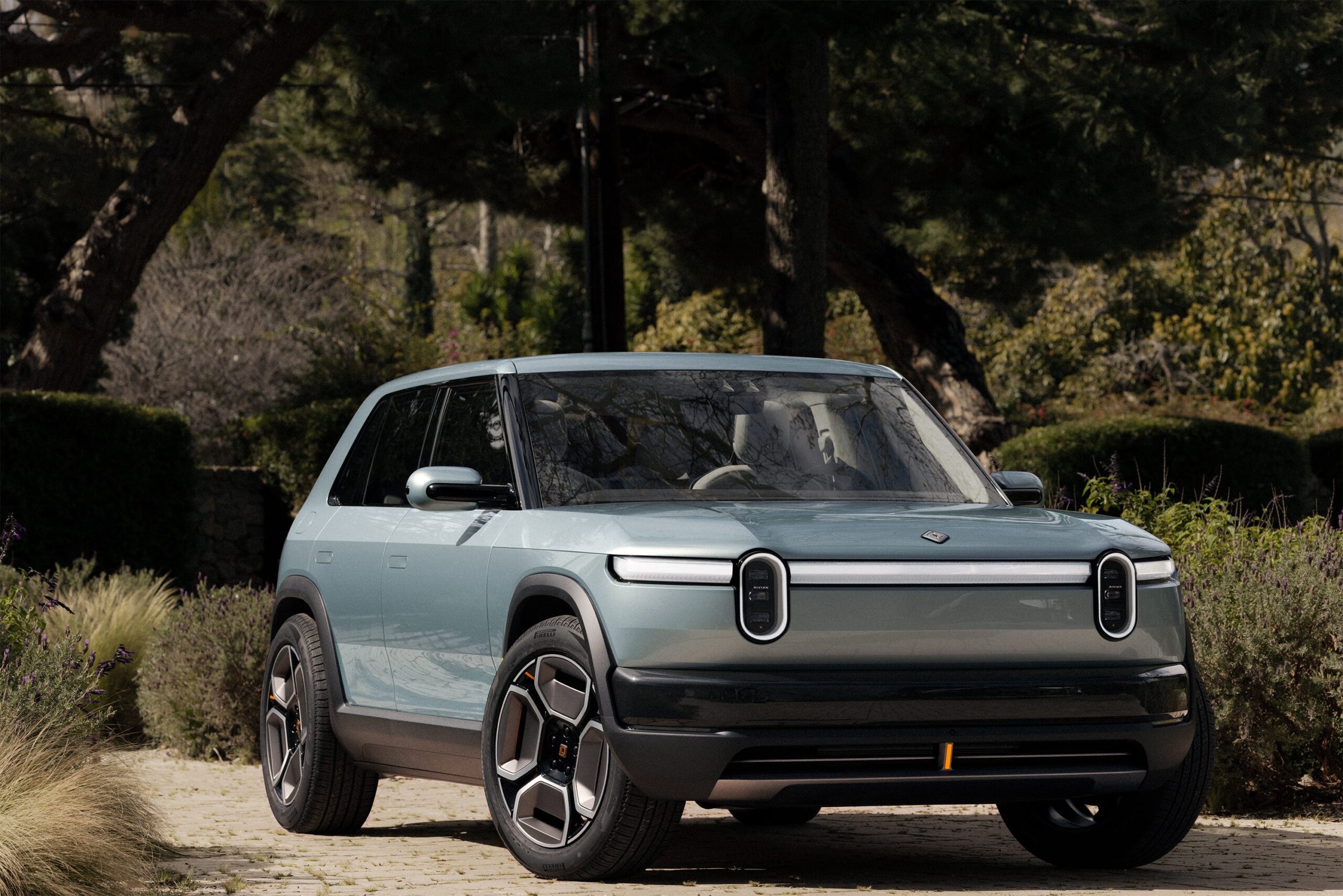 2029 Rivian R3 / R3X