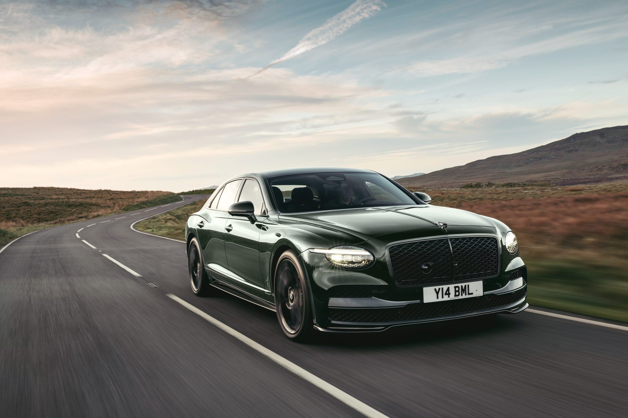 2027 Bentley Flying Spur Is an Uber-Sedan That Caters to Drivers Too