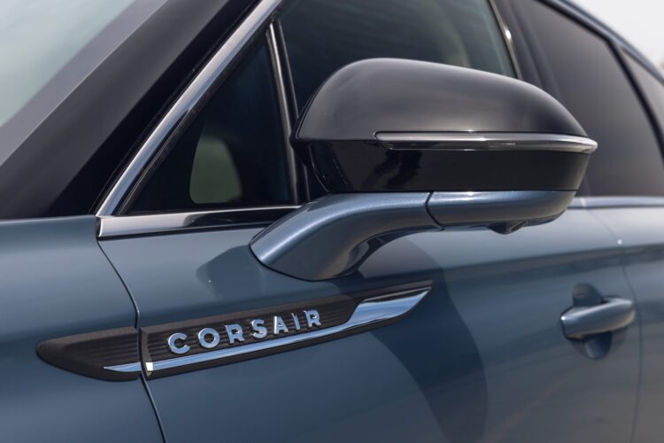 Looks Like This Popular Lincoln SUV Isn’t Dying After All