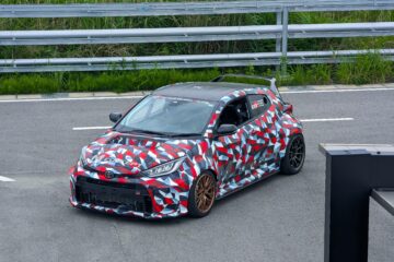 View Photos of the Toyota M Concept Prototype