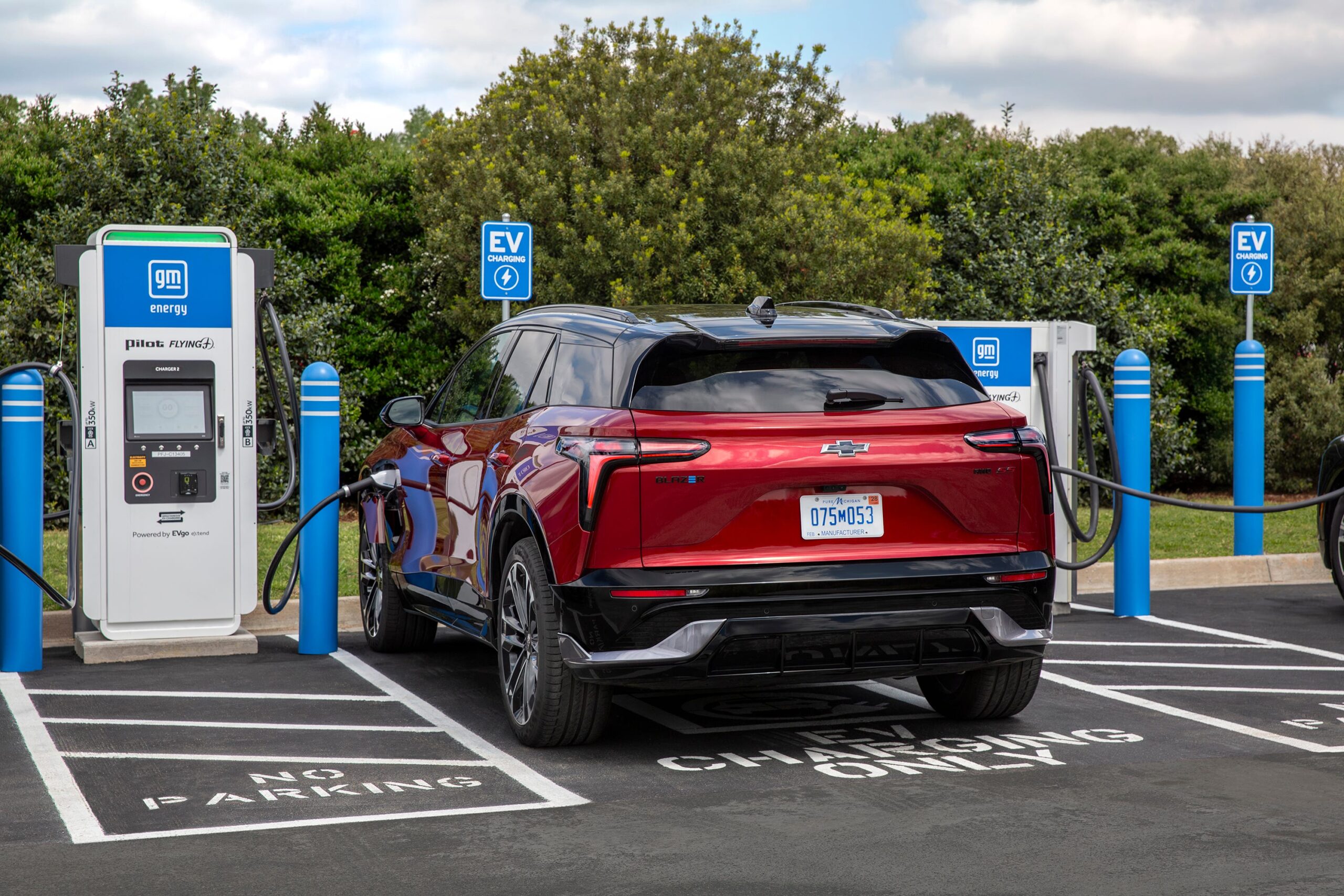 GM to Develop Sodium-Ion Battery Cells—for Energy Storage, Not EVs