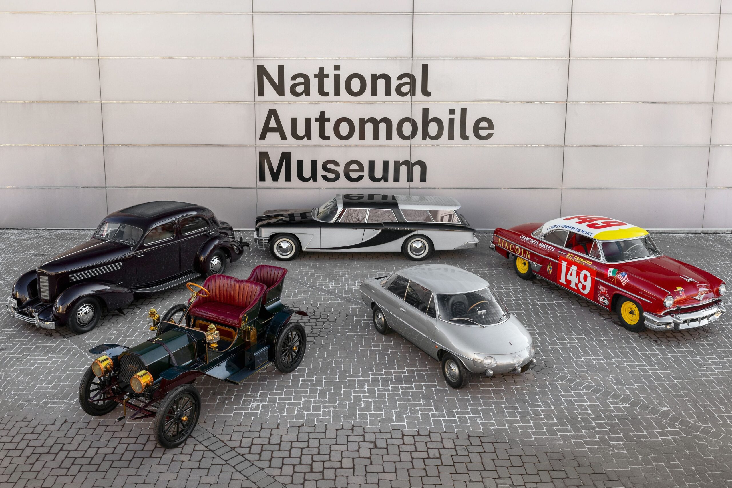 This Iconic Lincoln That Raced the Carrera Panamericana Is up for Auction