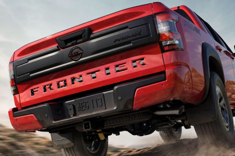 2026 Nissan Frontier Celebrates America with Free Patriotic Badge