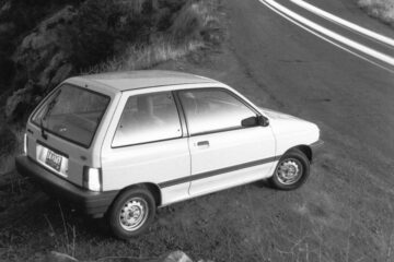 View Photos of the 1987 Ford Festiva LX