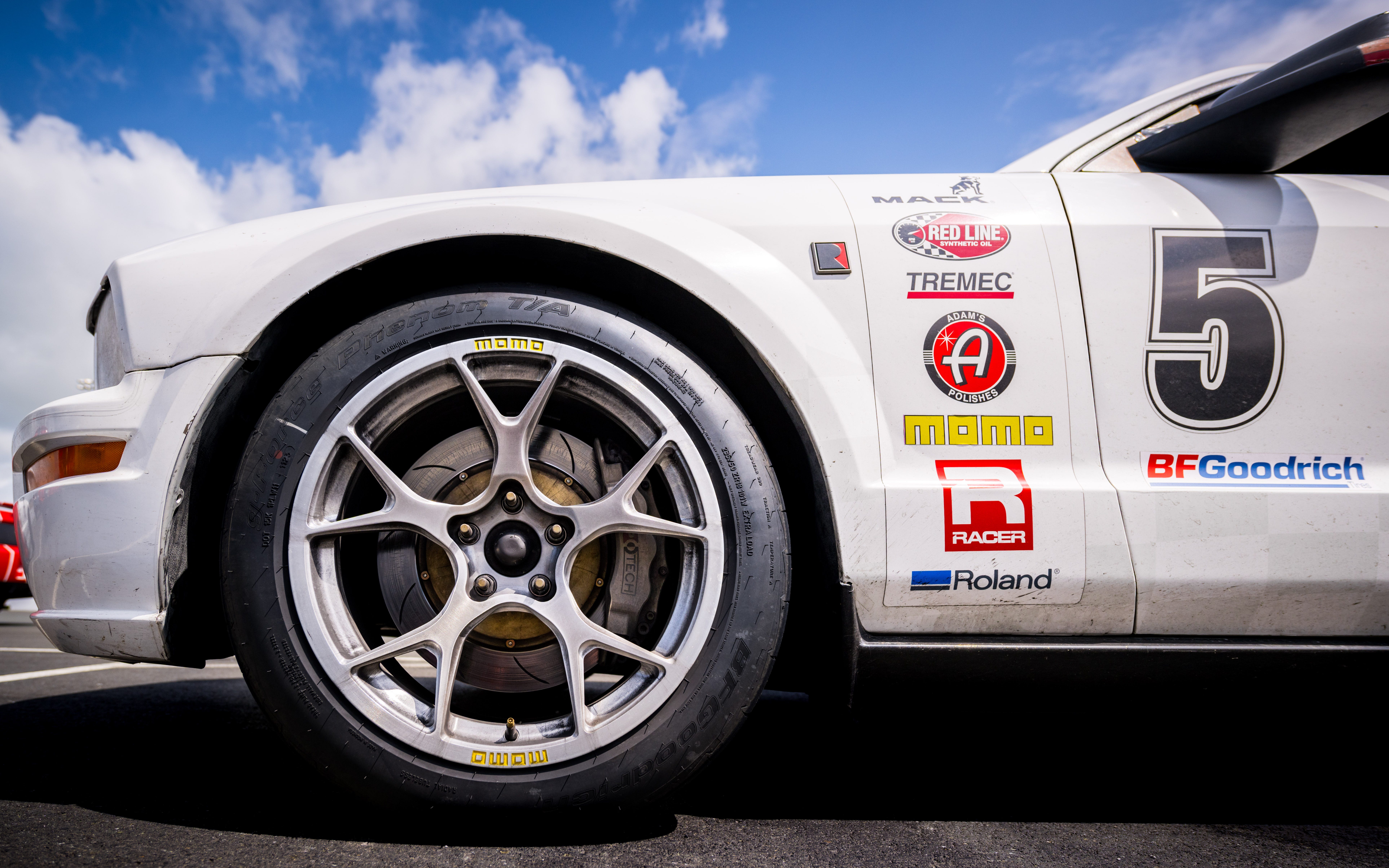 A California Proposal Aims to Regulate Aftermarket Tires