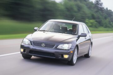 Tested: 2001 Lexus IS300 Is an Alternate Take on the BMW 3-Series
