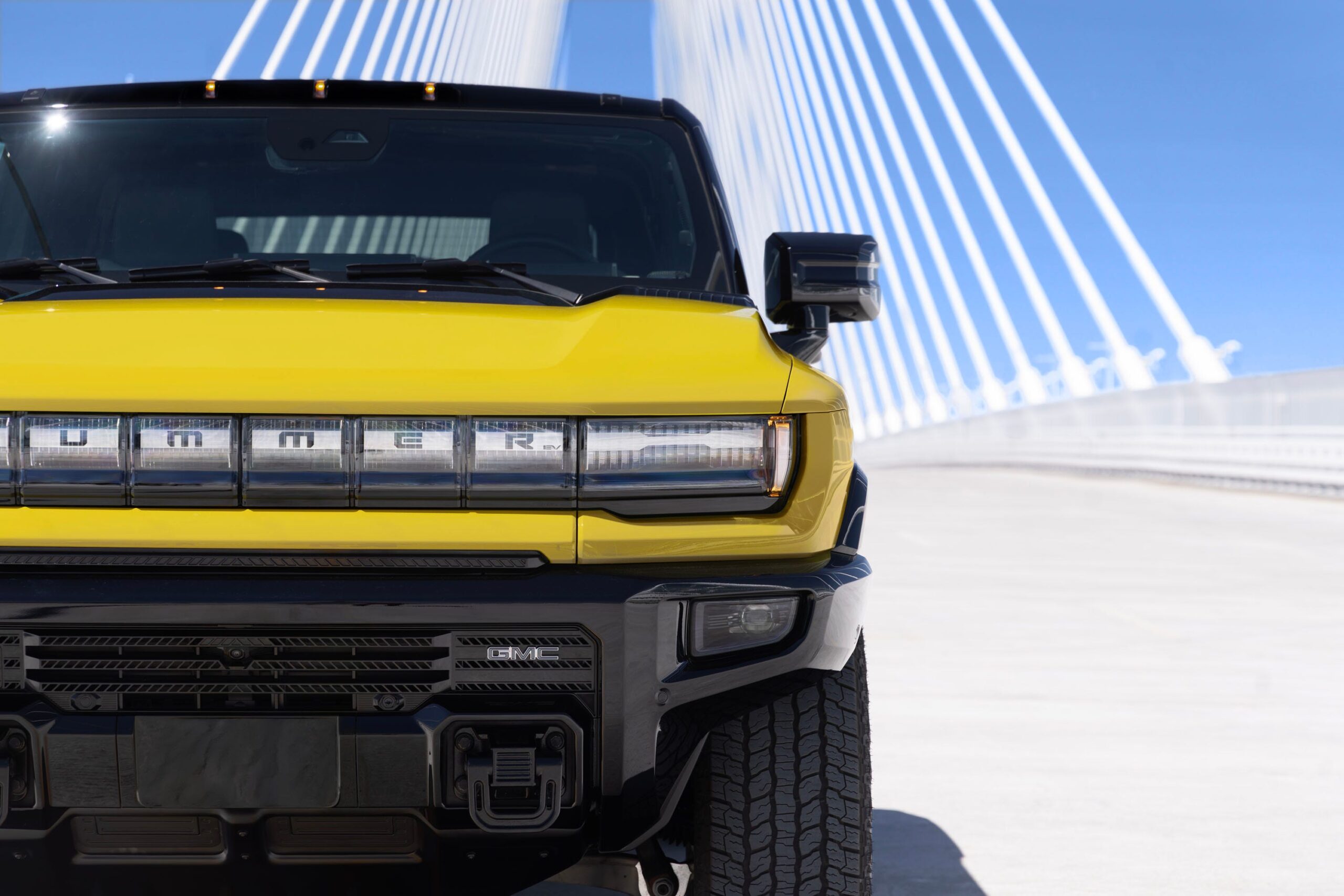 View Photos of the 2027 GMC Hummer EV Icon 25