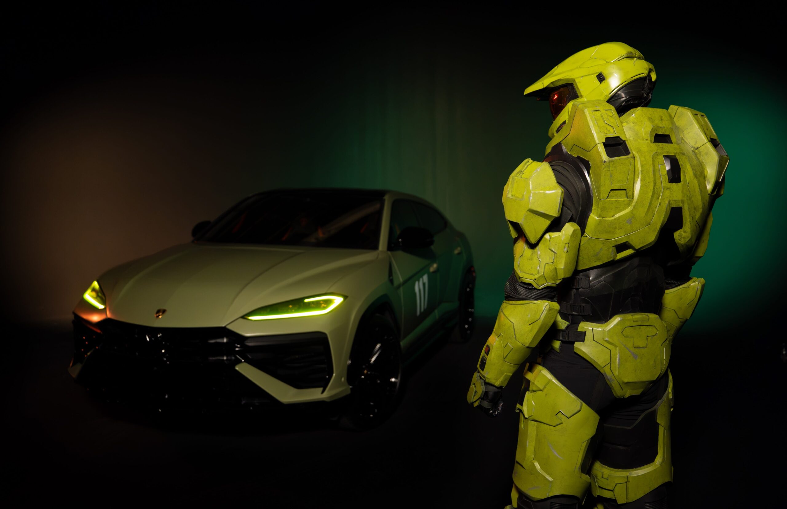 This Special Lamborghini Urus SE Celebrates the Newest Halo Game