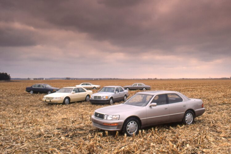 View Photos of the 1993 Luxury Sedan Comparison Test