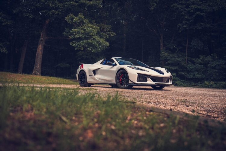 2027 Chevrolet Corvette Stingray / Grand Sport