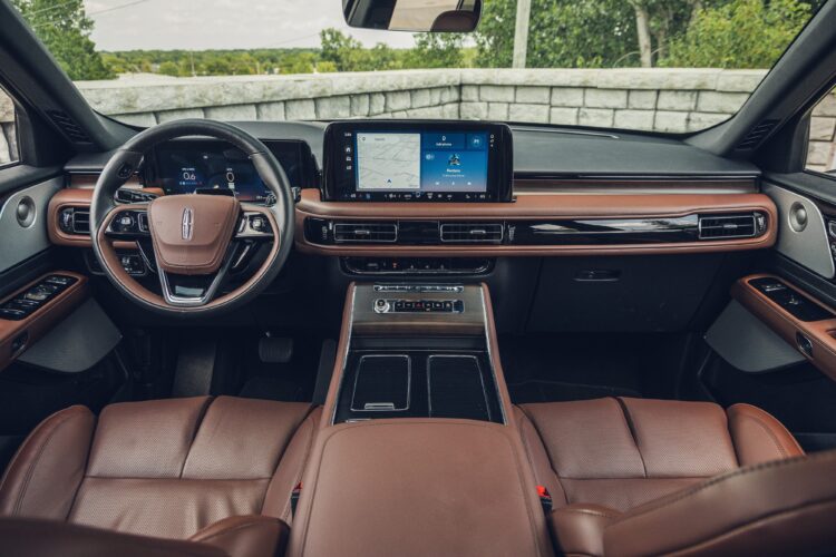 View Interior Photos of the 2026 Lincoln Aviator Reserve