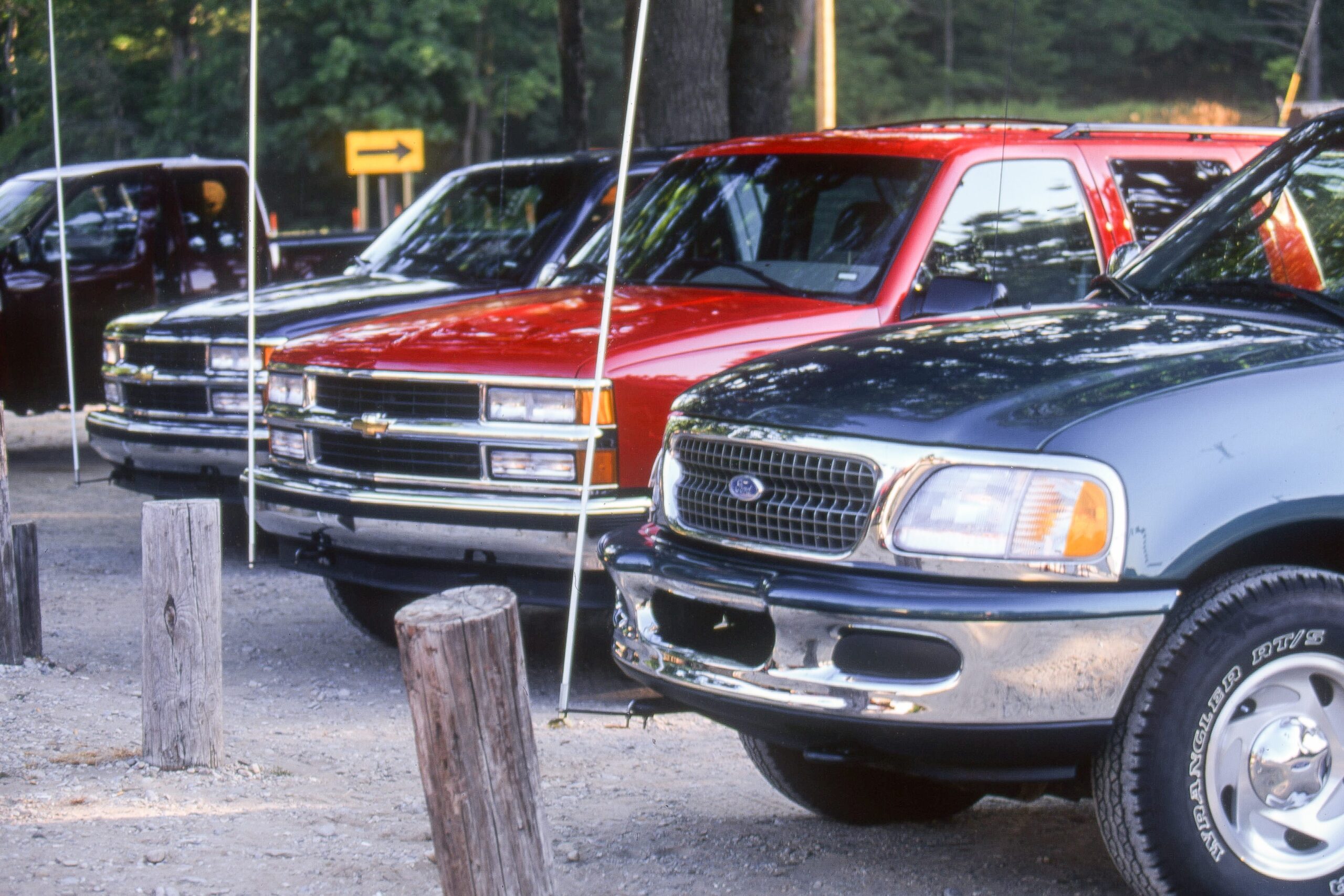 View Photos of the 1997 Full Size SUV Comparison Test
