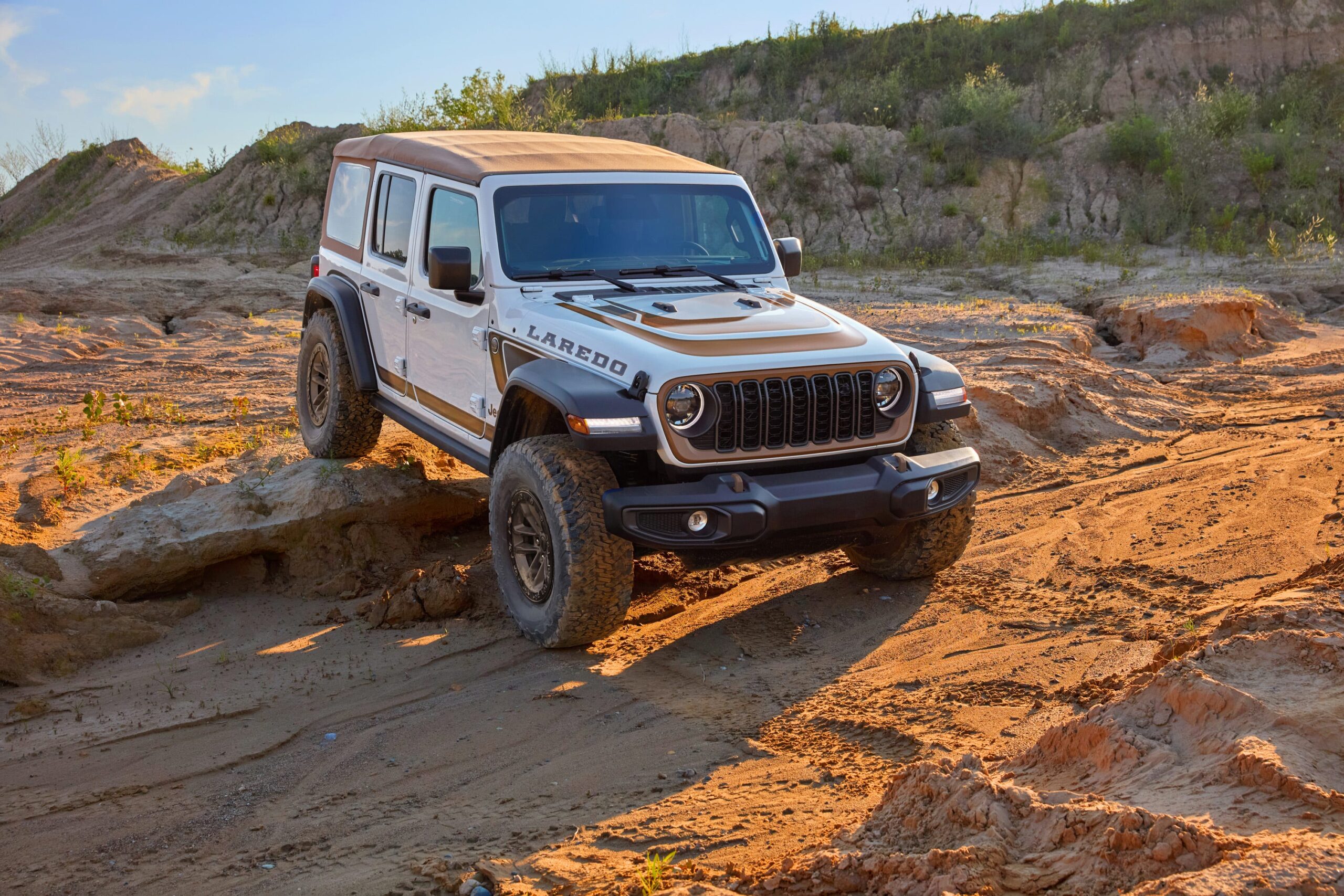Jeep’s Newest Wrangler Is a Laredo Sporting Cowboy Hats and Lassos