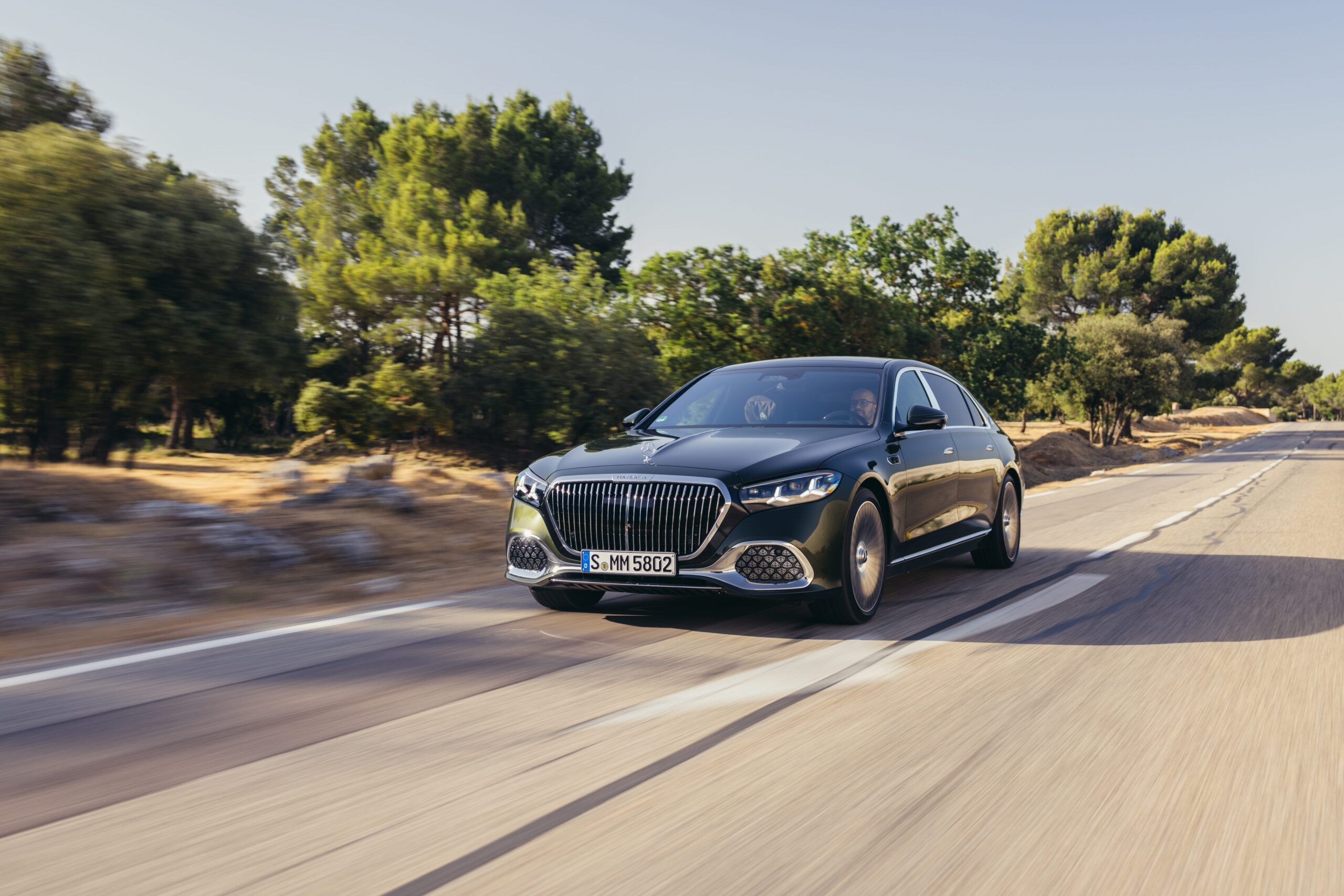 2027 Mercedes-Maybach S580 Drive: More, More, More