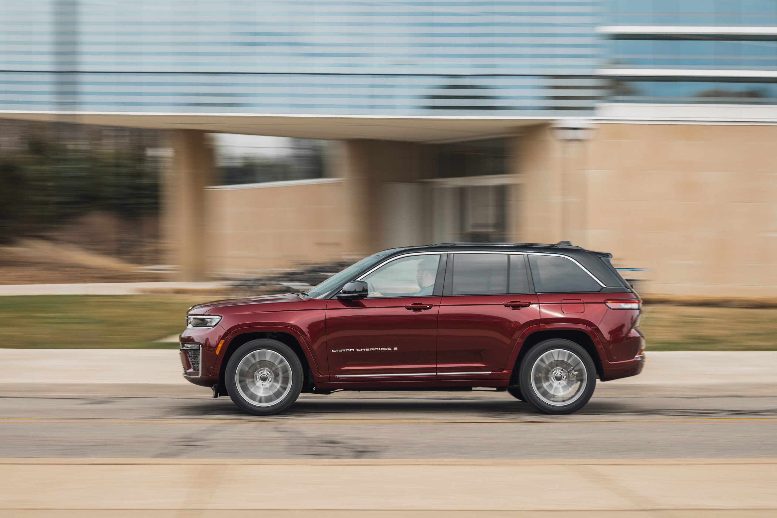 Which Jeep Grand Cherokee Trim Level is Best For You?