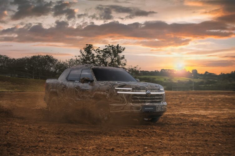<b><strong>Volkswagen Teases Next-Gen Version of Its Amarok Pickup Truck</strong></b>
