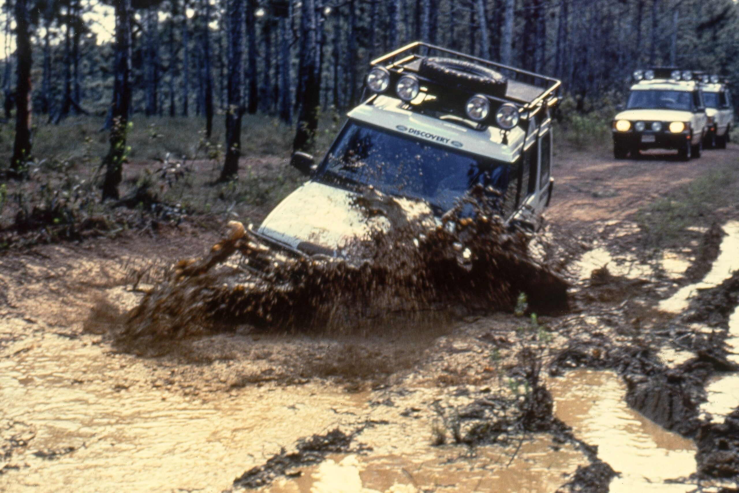 The 1994 Land Rover Discovery Doesn’t Need Roads