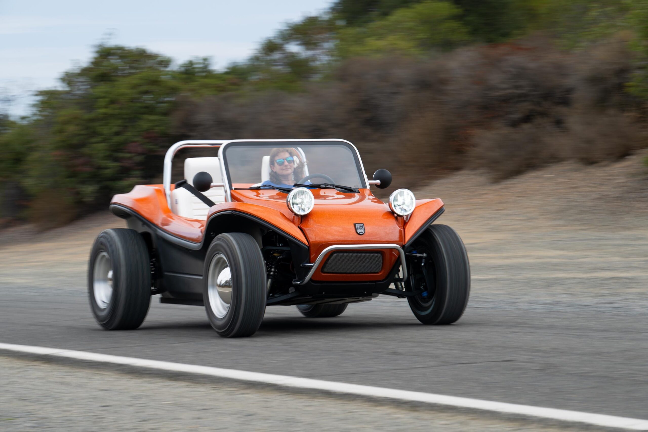 View Photos of the Electric Meyers Manx 2.0