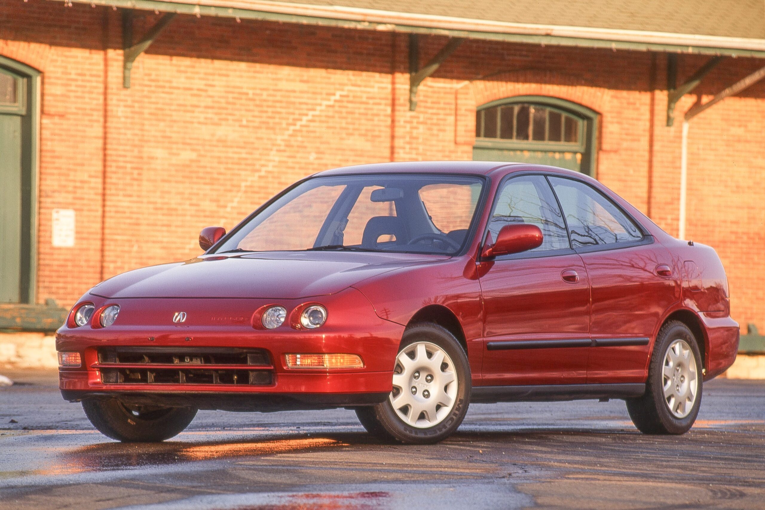 Test: You Can Feel the 1994 Acura Integra LS in Your Fingertips