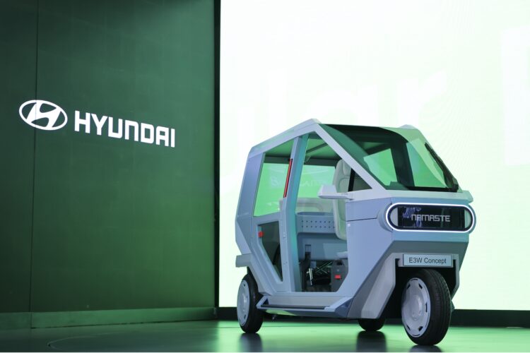 See Photos of the Hyundai E3W Three-Wheeler